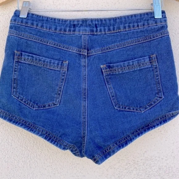 Forever 21 high waisted jean shorts HOT PANTS retro 60s denim cheeky juniors M - Picture 3 of 6